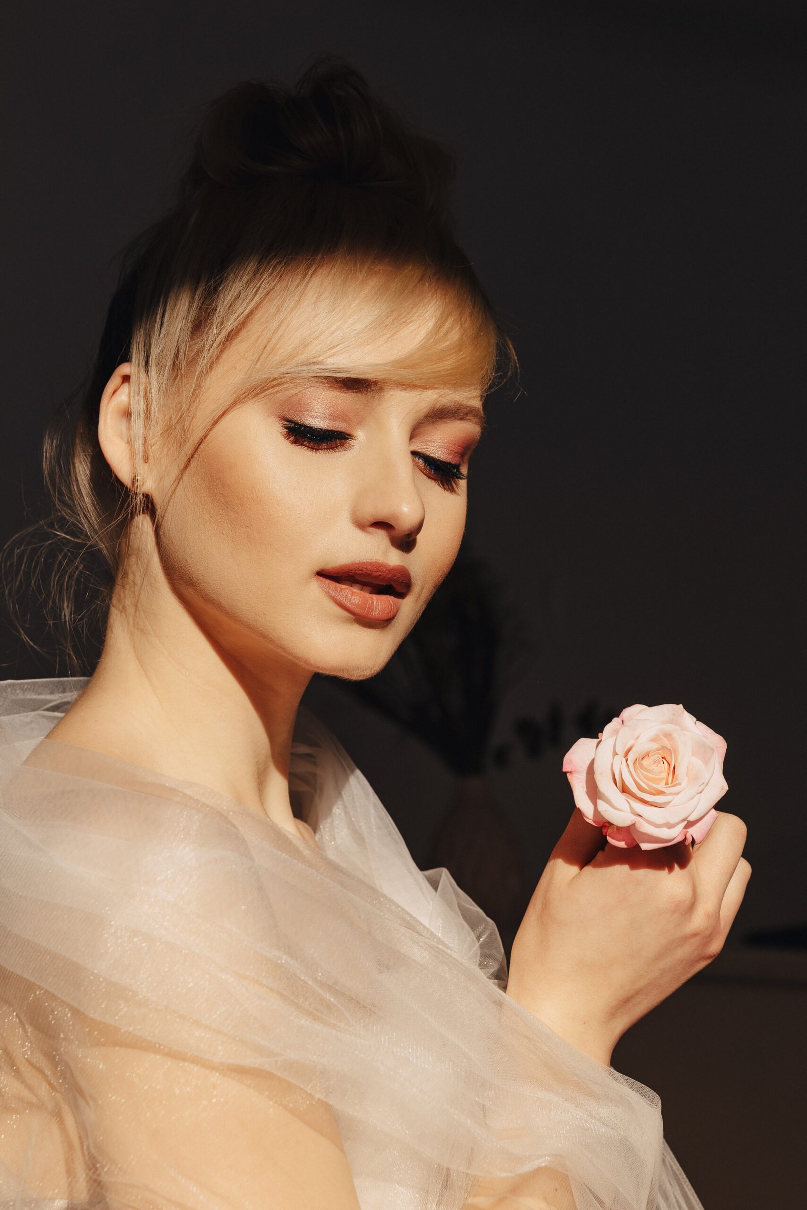 pretty girl with blond hair fashion shooting scaled